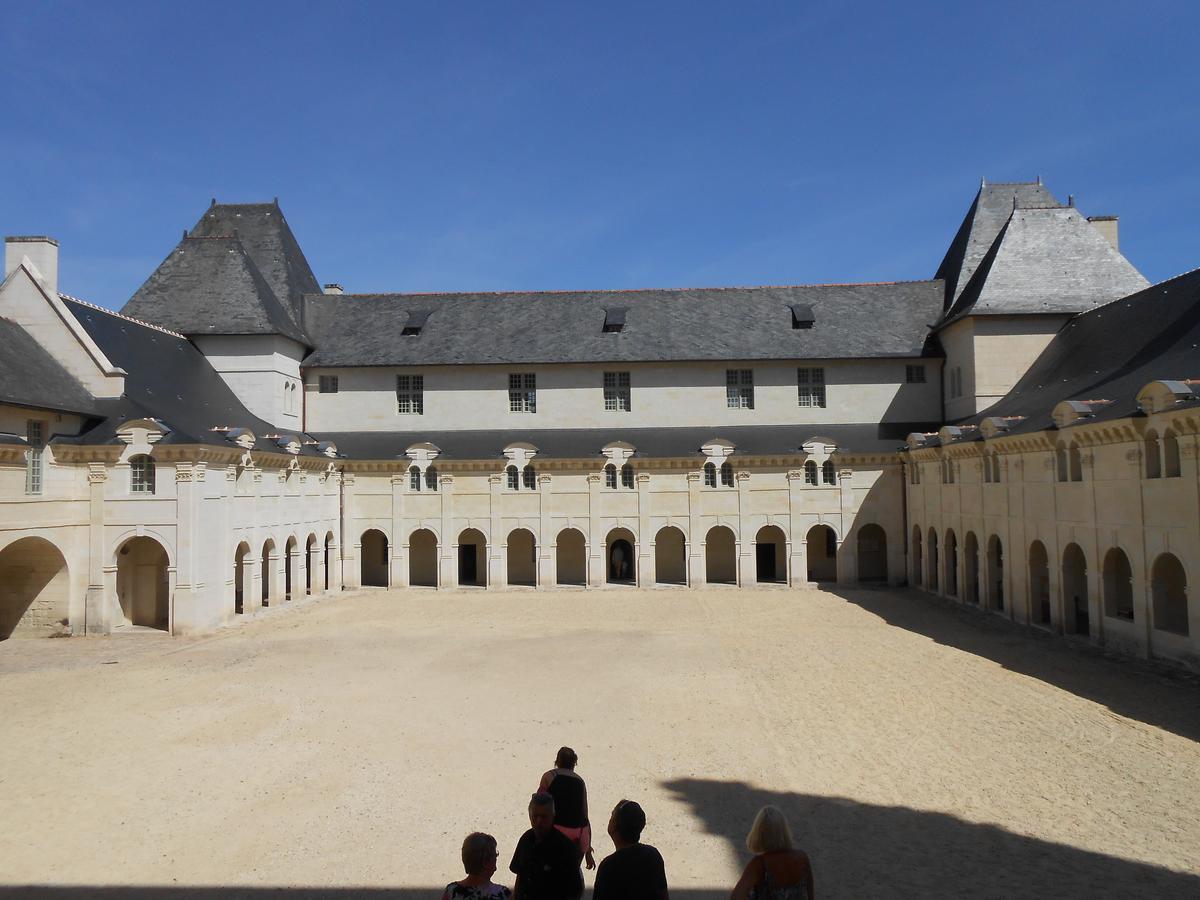 Gite-Civray-De-Touraine Maison De Denise Esterno foto